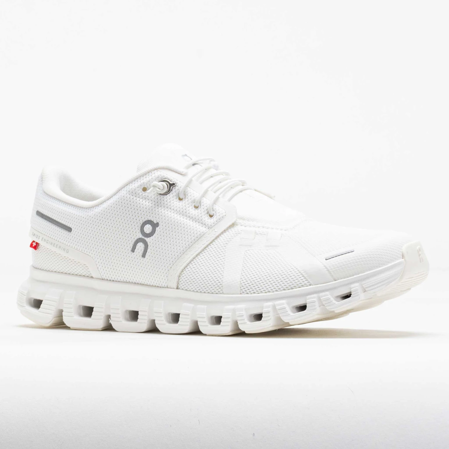 On Running On Cloud 6 Women's White/White 5 On Running On Cloud 6 Women's White/White - Image 5