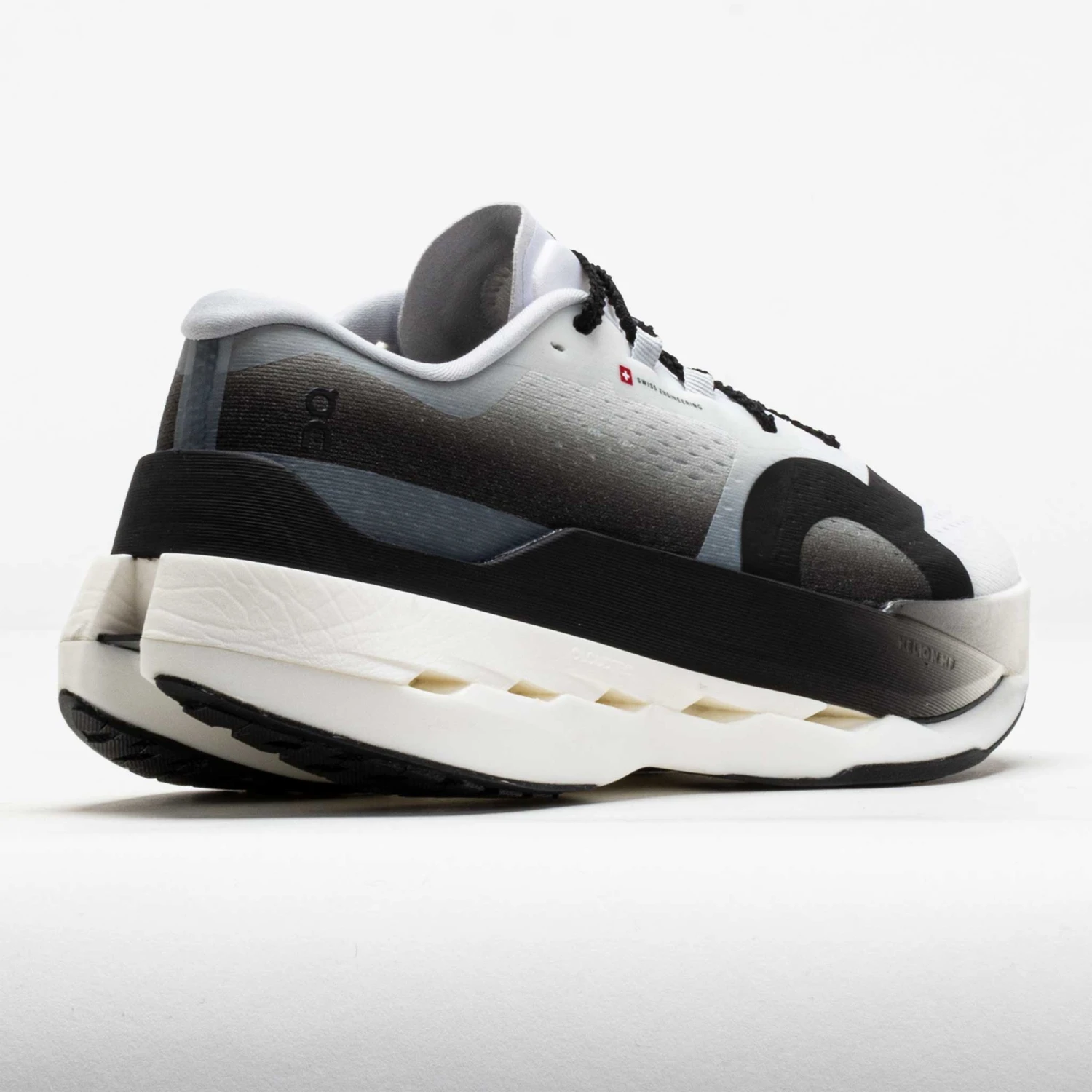 On Running On Cloudboom Max Women's White/Black 6 On Running On Cloudboom Max Women's White/Black - Image 6