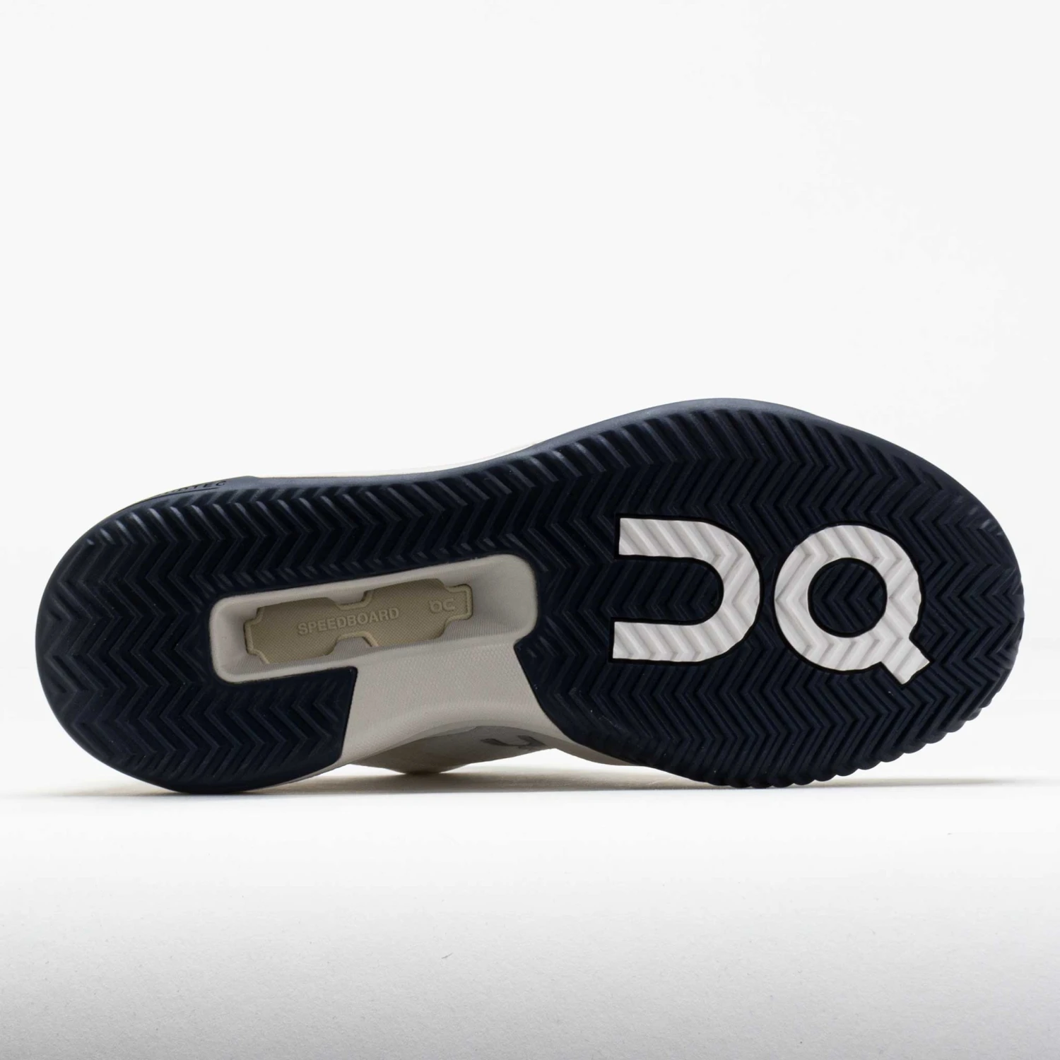 On Running On The Roger Advantage Pro Clay Men's White/Cream 4 On Running On The Roger Advantage Pro Clay Men's White/Cream - Image 4