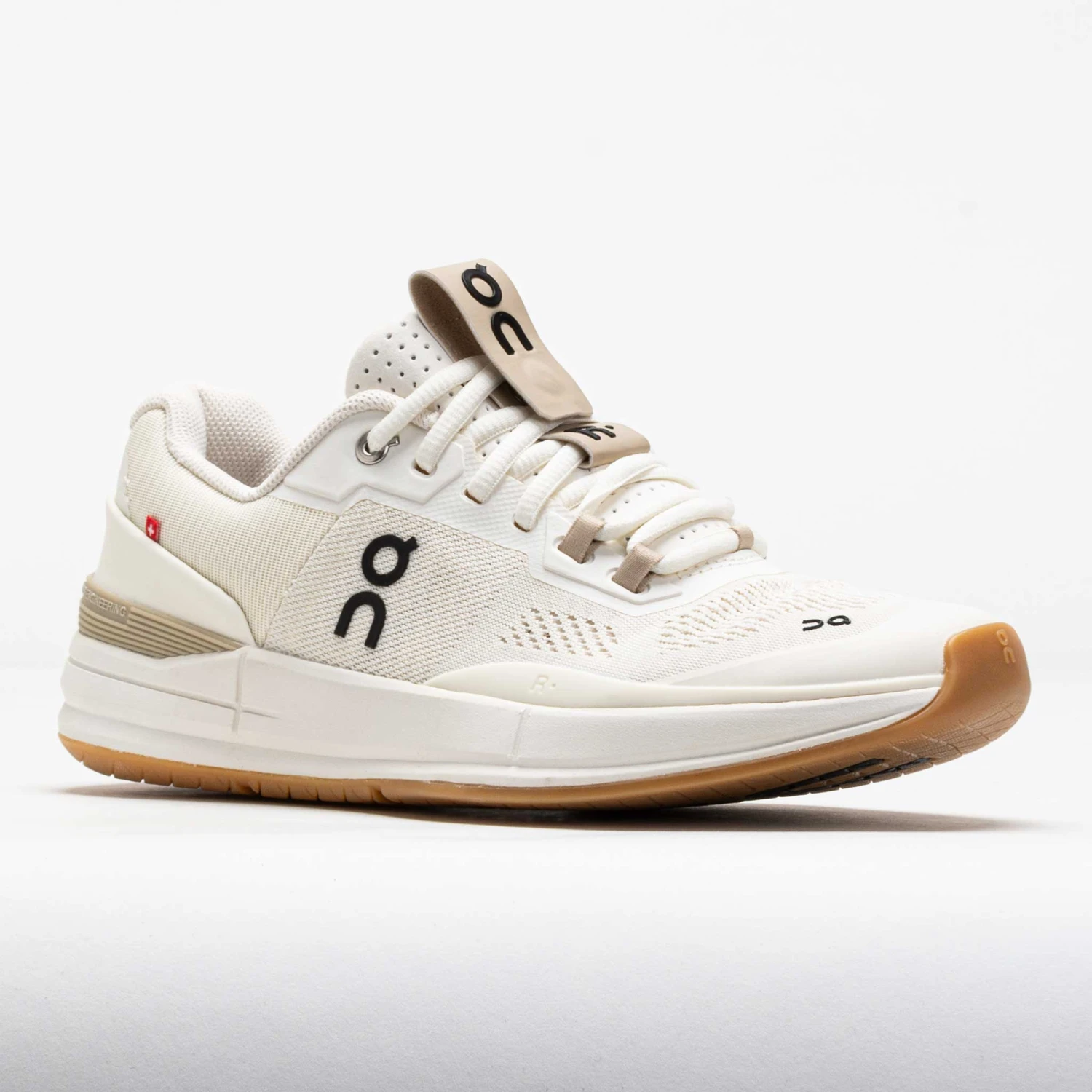 On Running On The Roger Pro Women's Ivory/Ivory 5 On Running On The Roger Pro Women's Ivory/Ivory - Image 5