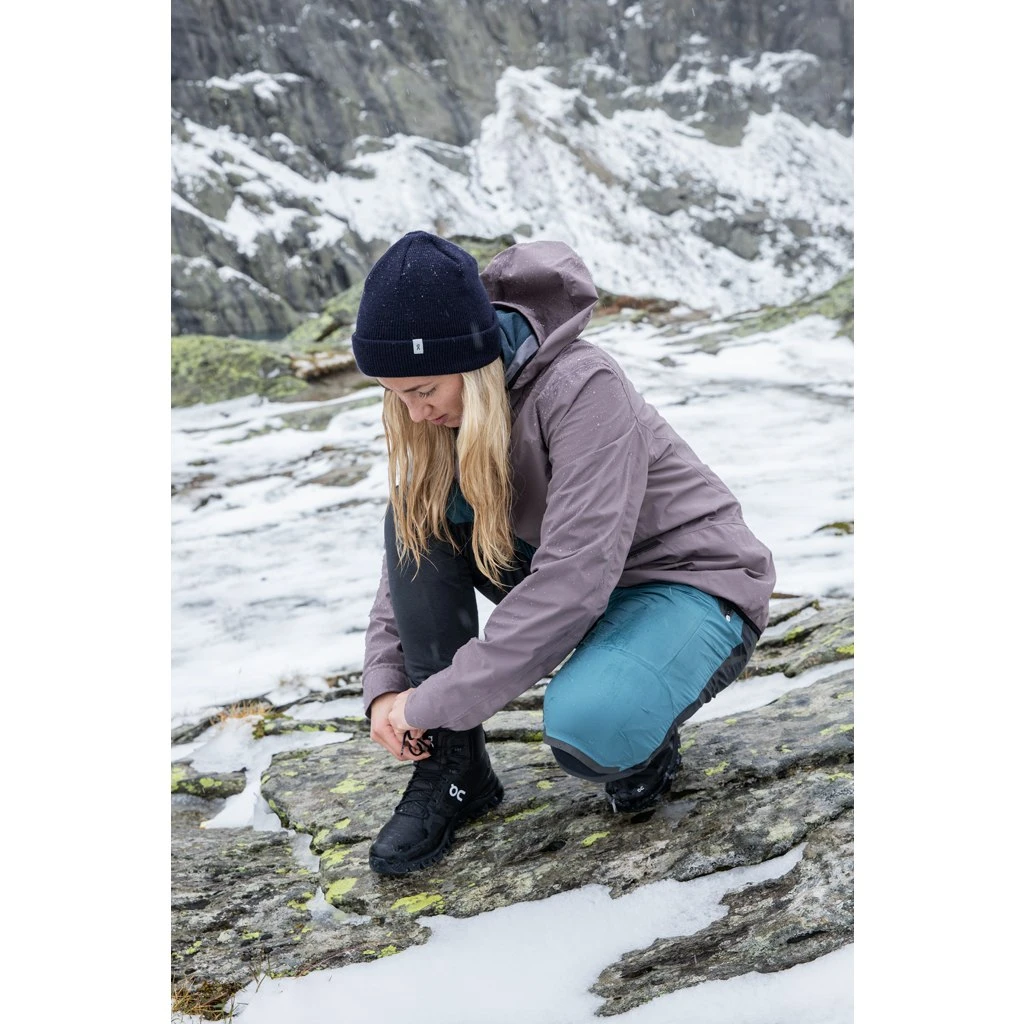 On Running On Merino Beanie - Navy 6 On Running On Merino Beanie - Navy - Image 6