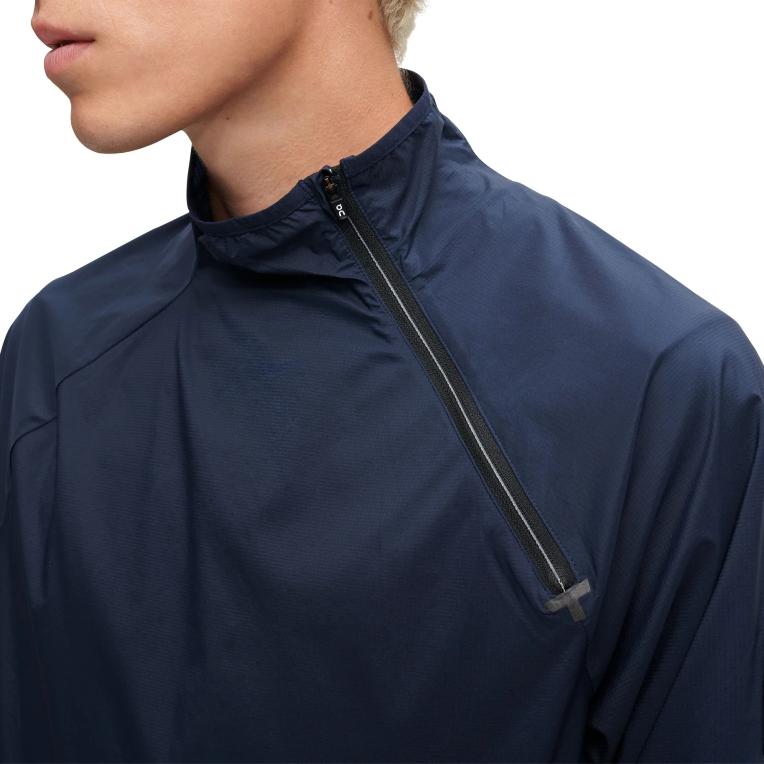 On Running On Active Jacket - Navy 2 On Running On Active Jacket - Navy - Image 2