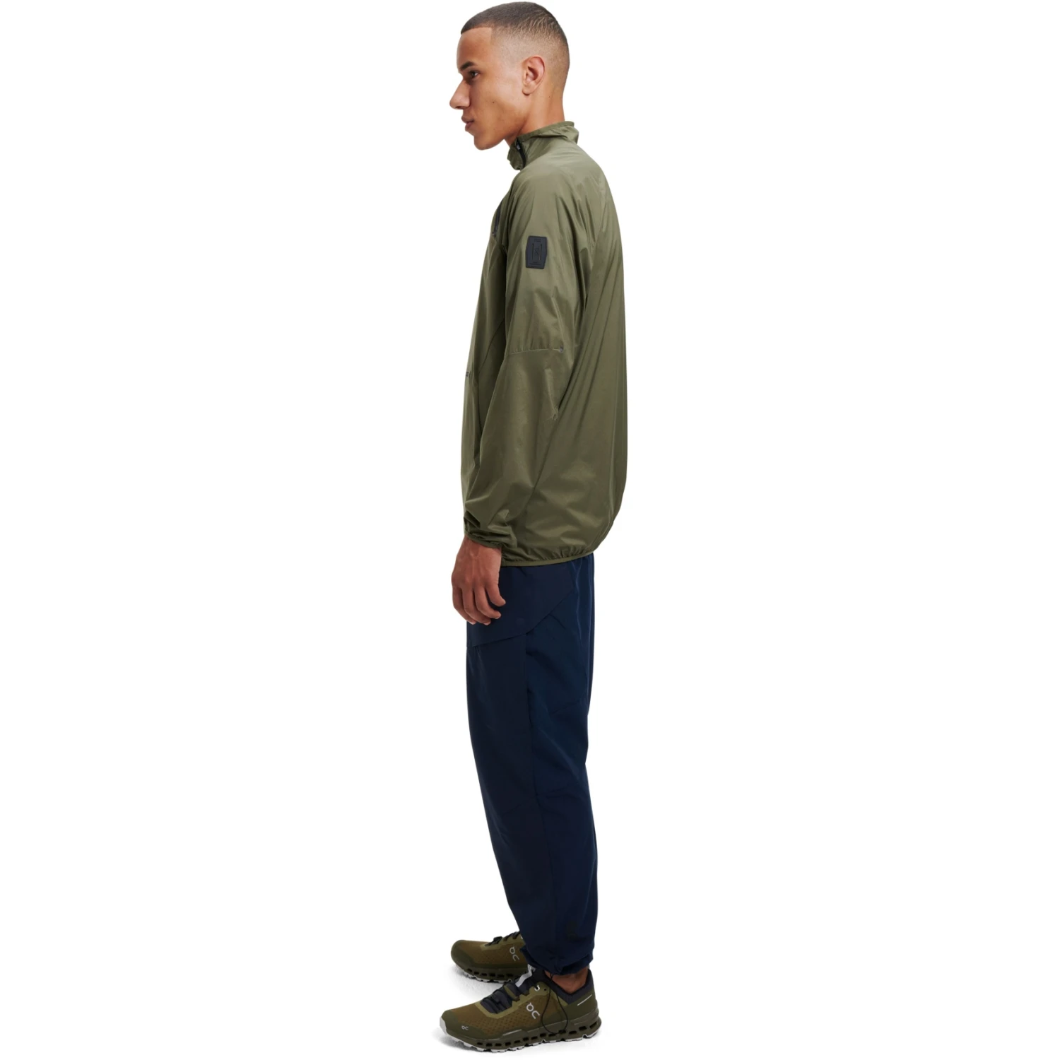 On Running On Active Jacket - Olive 4 On Running On Active Jacket - Olive - Image 4