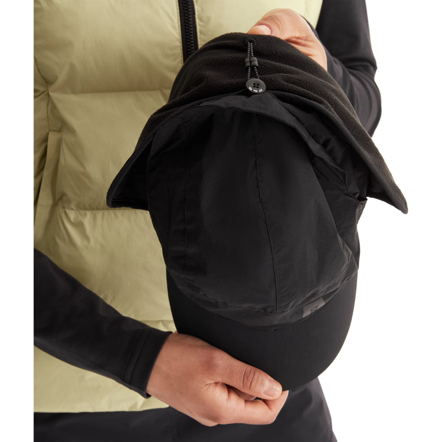 On Running On Challenger Cap - Black 6 On Running On Challenger Cap - Black - Image 6