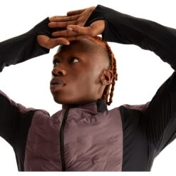 On Running On Climate Jacket Men - Grape & Black 12 On Running On Climate Jacket Men - Grape & Black -On Running Shop on climate jacket men grape black 6 1566955