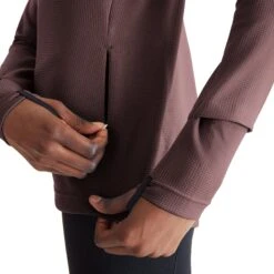 On Running On Climate Shirt Women - Grape -On Running Shop on climate shirt women grape 7 1531047