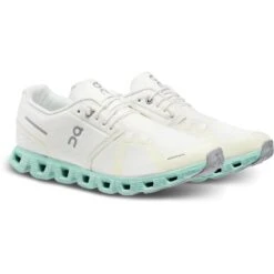 On Running On Cloud 5 Shoes - Undyed-White &Â Creek