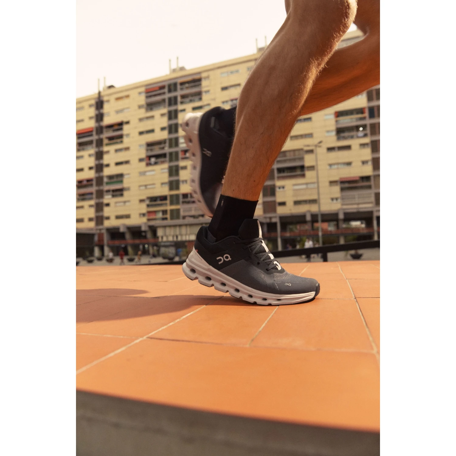 On Running On Cloudrunner Running Shoe - Eclipse & Frost 7 On Running On Cloudrunner Running Shoe - Eclipse & Frost - Image 7