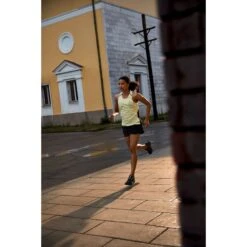 On Running On Cloudstratus Women Running Shoe - Black 17 On Running On Cloudstratus Women Running Shoe - Black -On Running Shop on cloudstratus women running shoe black 9 1105440