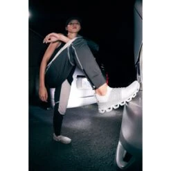 On Running On Cloudswift 3 Women Running Shoe - White & Frost 14 On Running On Cloudswift 3 Women Running Shoe - White & Frost -On Running Shop on cloudswift 3 women running shoe white frost 2 1471228