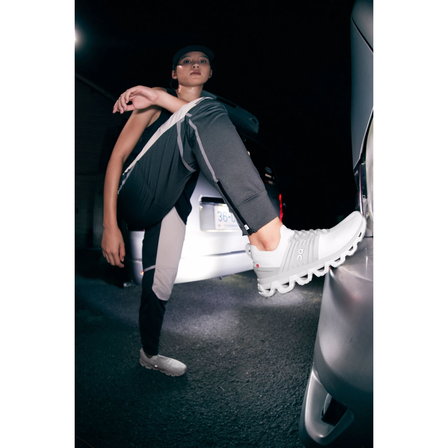 On Running On Cloudswift 3 Women Running Shoe - White & Frost 7 On Running On Cloudswift 3 Women Running Shoe - White & Frost - Image 7