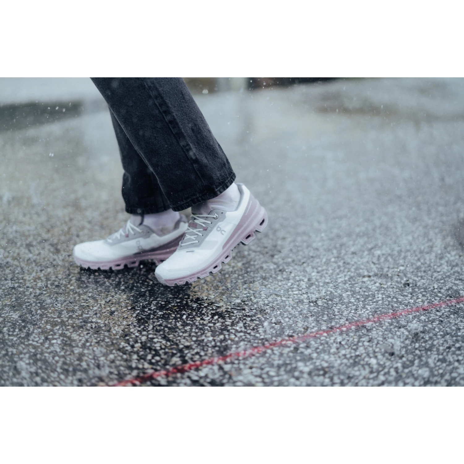 On Running On Cloudventure Waterproof Women Trailrunning Shoe - Ice & Heron 7 On Running On Cloudventure Waterproof Women Trailrunning Shoe - Ice & Heron - Image 7