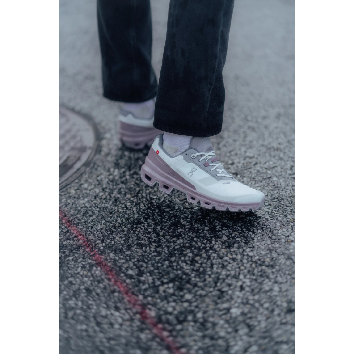 On Running On Cloudventure Waterproof Women Trailrunning Shoe - Ice & Heron 8 On Running On Cloudventure Waterproof Women Trailrunning Shoe - Ice & Heron - Image 8