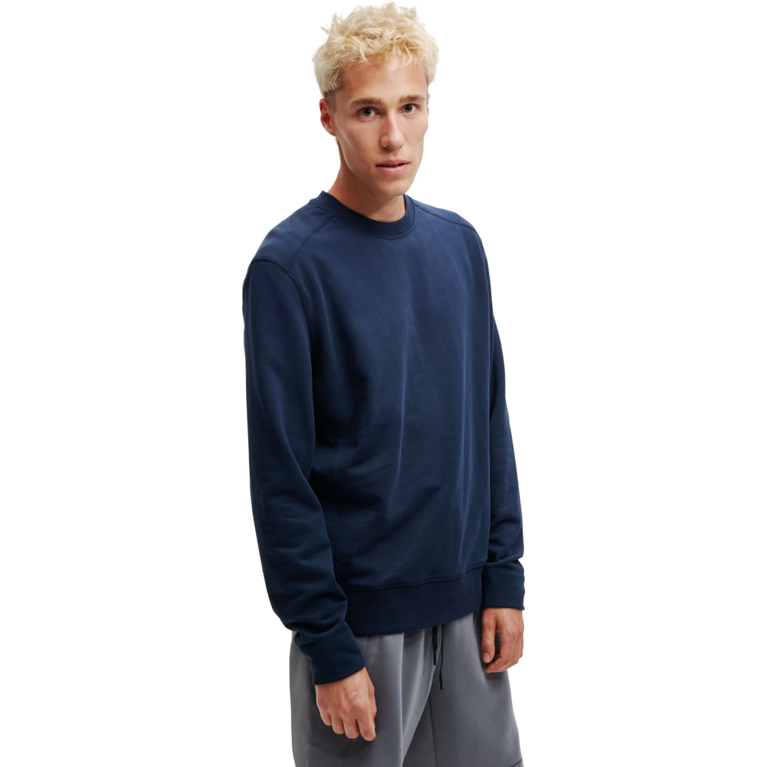 On Running On Crew Neck Sweatshirt - Navy 1 On Running On Crew Neck Sweatshirt - Navy