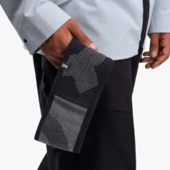 On Running On Explorer Merino Headband - Rock & Black 11 On Running On Explorer Merino Headband - Rock & Black -On Running Shop on explorer merino headband rock black 5 1336999