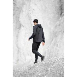 On Running On Insulator Jacket - Black & Navy 25 On Running On Insulator Jacket - Black & Navy -On Running Shop on insulator jacket black navy 13 949981