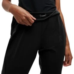 On Running On Lightweight Pants Women - Black -On Running Shop on lightweight pants women black 6 1151382