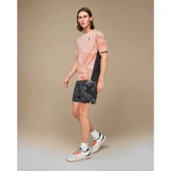 On Running On Lightweight Shorts Lumos - Black -On Running Shop on lightweight shorts lumos black 6 1554812