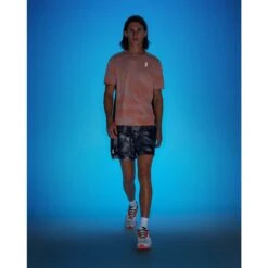 On Running On Lightweight Shorts Lumos - Black -On Running Shop on lightweight shorts lumos black 7 1554813