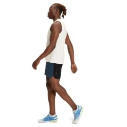 On Running On Lightweight Shorts - Navy & Black -On Running Shop on lightweight shorts navy black 2 1425758