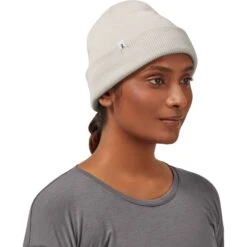 On Running On Merino Beanie - White 10 On Running On Merino Beanie - White -On Running Shop on merino beanie white 2 991890