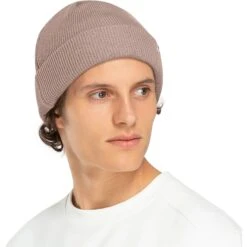 On Running On Merino Beanie - Woodrose 9 On Running On Merino Beanie - Woodrose -On Running Shop on merino beanie woodrose 1 1555634