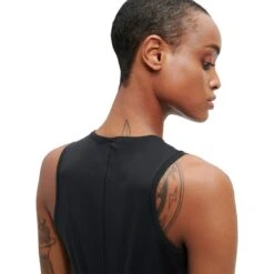 On Running On Movement Tank Women Running Shirt - Black -On Running Shop on movement tank women running shirt black 5 1152249