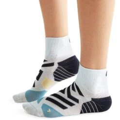 On Running On Performance Mid Sock Women - Hall & Wash 6 On Running On Performance Mid Sock Women - Hall & Wash -On Running Shop on performance mid sock women hall wash 12 1531756