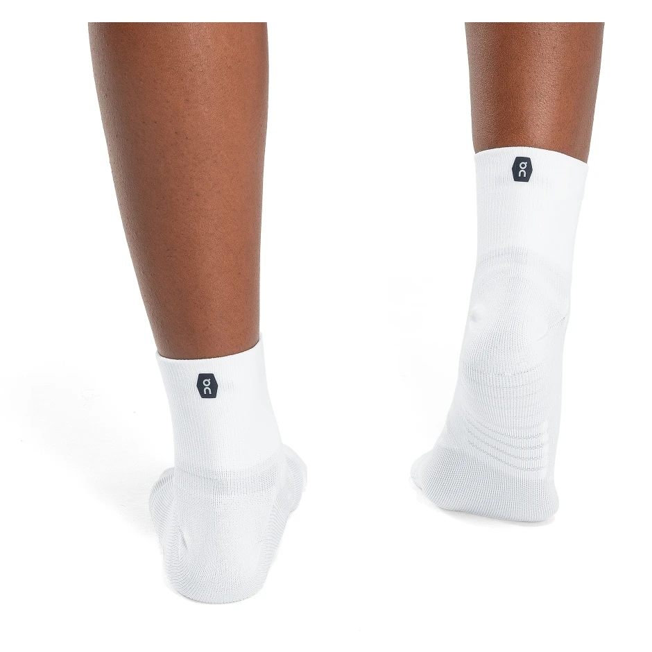 On Running On Performance Mid Sock Women - White & Ivory 3 On Running On Performance Mid Sock Women - White & Ivory - Image 3