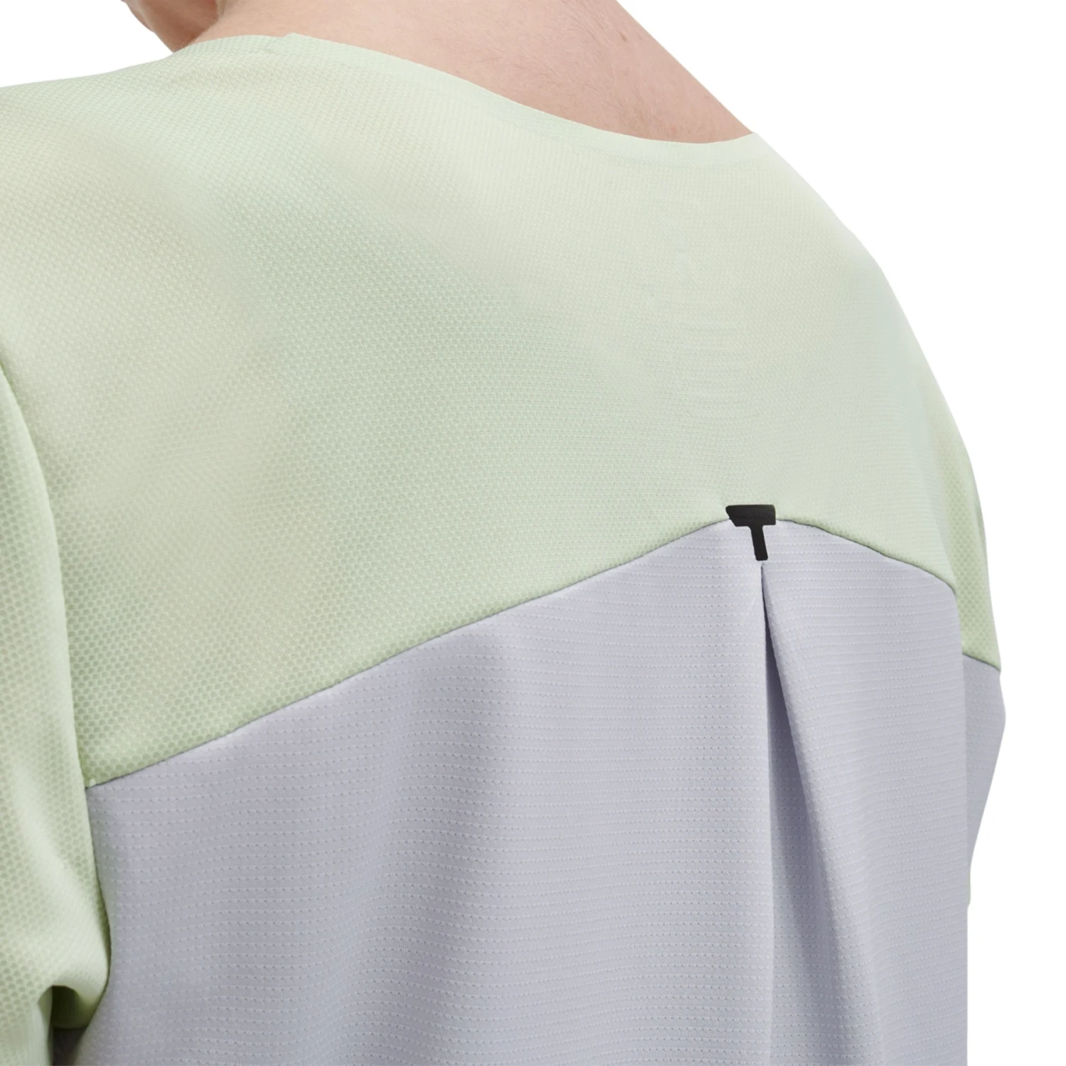 On Running On Performance-T Women Running Shirt - Meadow & Glacier 6 On Running On Performance-T Women Running Shirt - Meadow & Glacier - Image 6