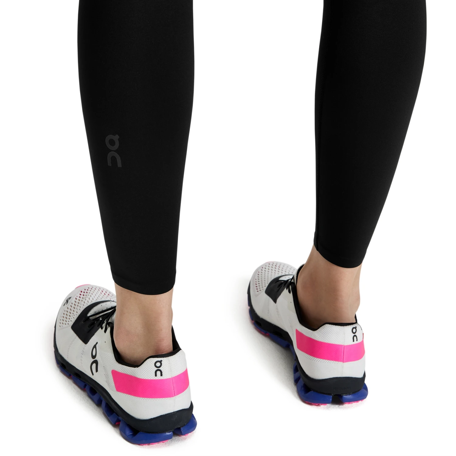 On Running On Performance Tights Women - Black 6 On Running On Performance Tights Women - Black - Image 6