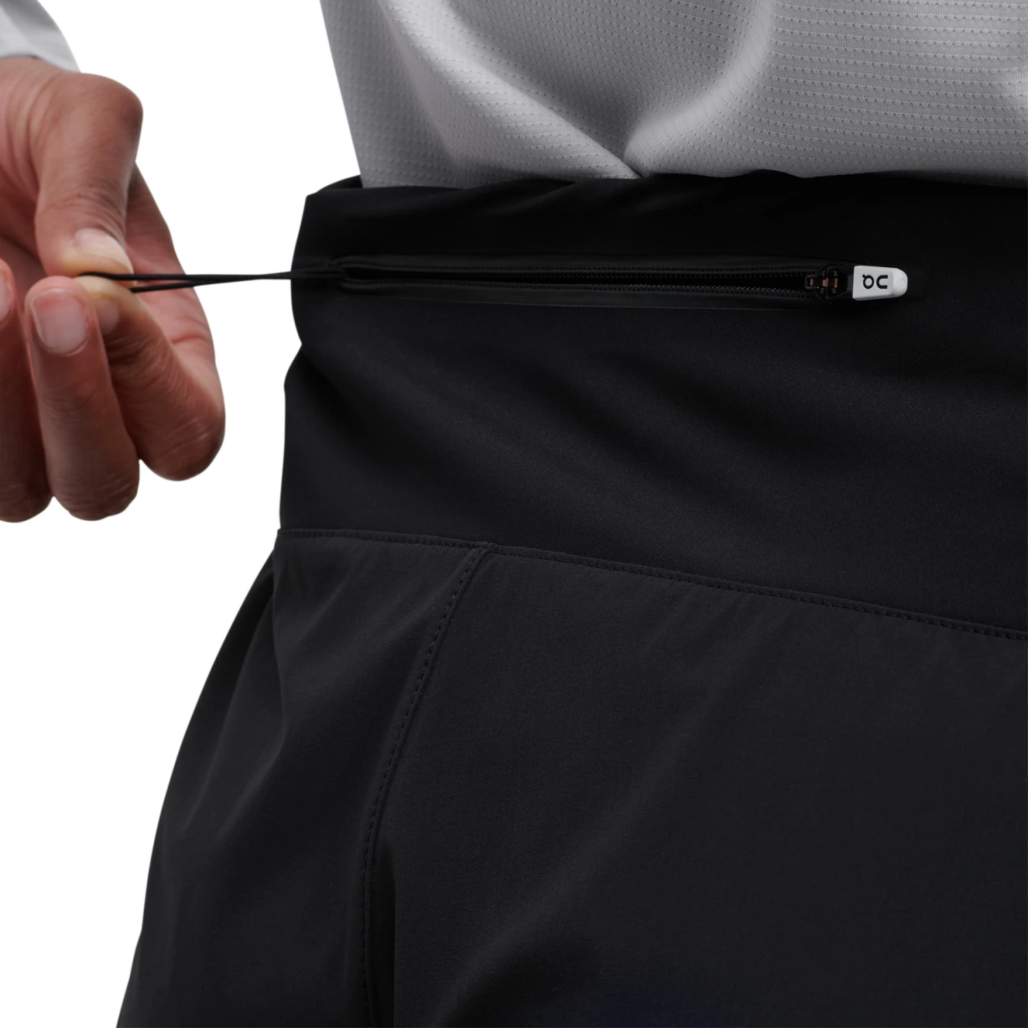 On Running On 5 Inch Running Shorts Women - Black 7 On Running On 5 Inch Running Shorts Women - Black - Image 7