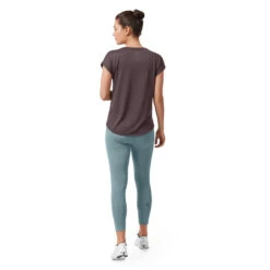 On Running On Active-T Flow Women T-Shirt - Pebble 8 On Running On Active-T Flow Women T-Shirt - Pebble -On Running Shop on running active t flow women t shirt pebble 04 858444