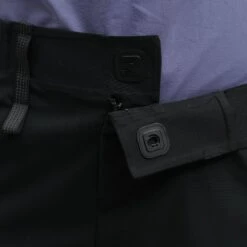 On Running On Explorer Shorts Women - Black -On Running Shop on running explorer shorts women black 8 1278575