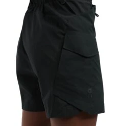 On Running On Explorer Shorts Women - Black -On Running Shop on running explorer shorts women black 9 1278576