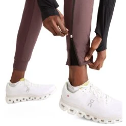 On Running Pants Women - Grape & Black 12 On Running Pants Women - Grape & Black -On Running Shop on running pants women grape black 7 1568911