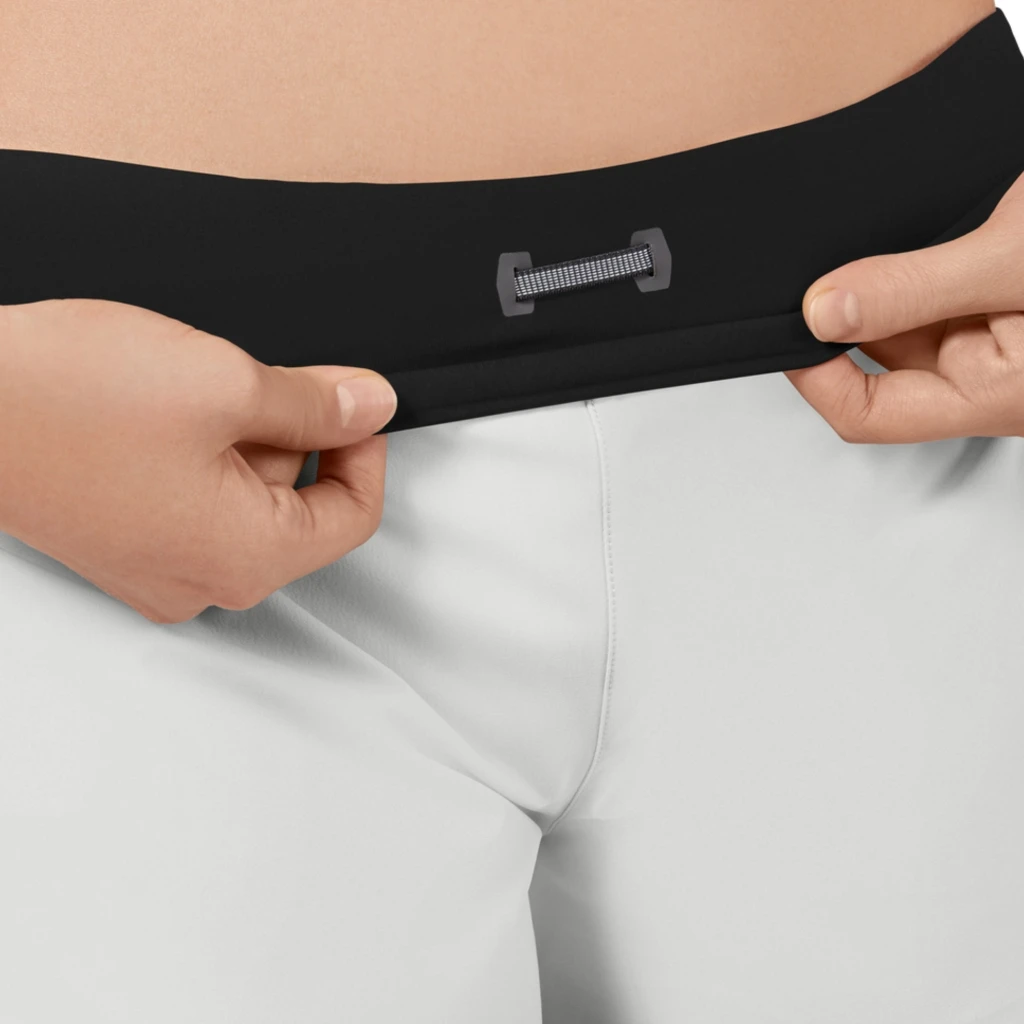 On Running Shorts Women - Glacier & Black 6 On Running Shorts Women - Glacier & Black - Image 6