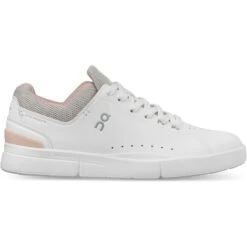 On Running On The Roger Advantage Women Sneaker - White & Rose