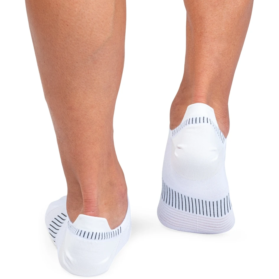 On Running On Ultralight Low Sock - White & Black 4 On Running On Ultralight Low Sock - White & Black - Image 4