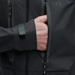 On Running On Storm Jacket - Black -On Running Shop on storm jacket black 7 1301001