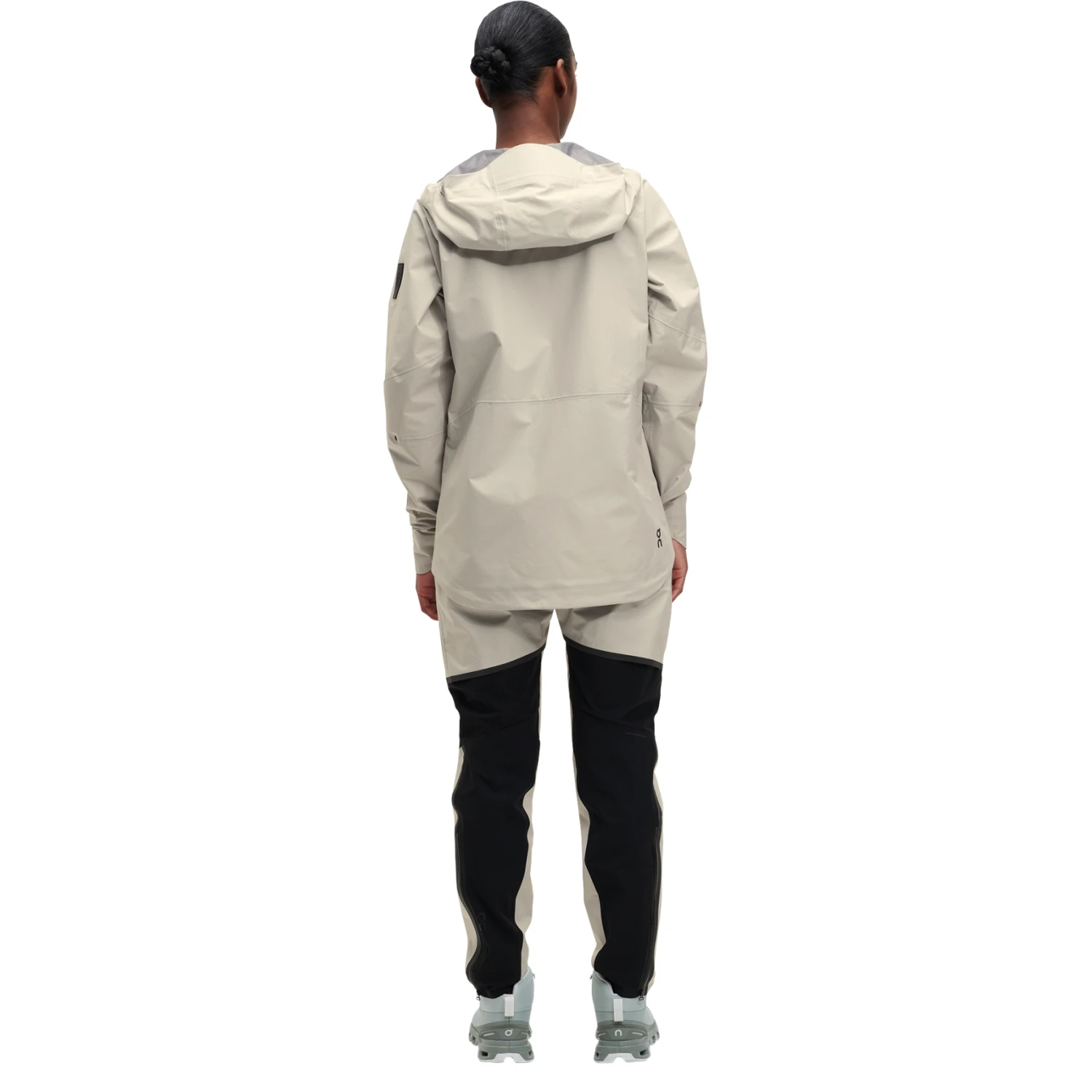 On Running On Storm Jacket Women - Pearl 3 On Running On Storm Jacket Women - Pearl - Image 3