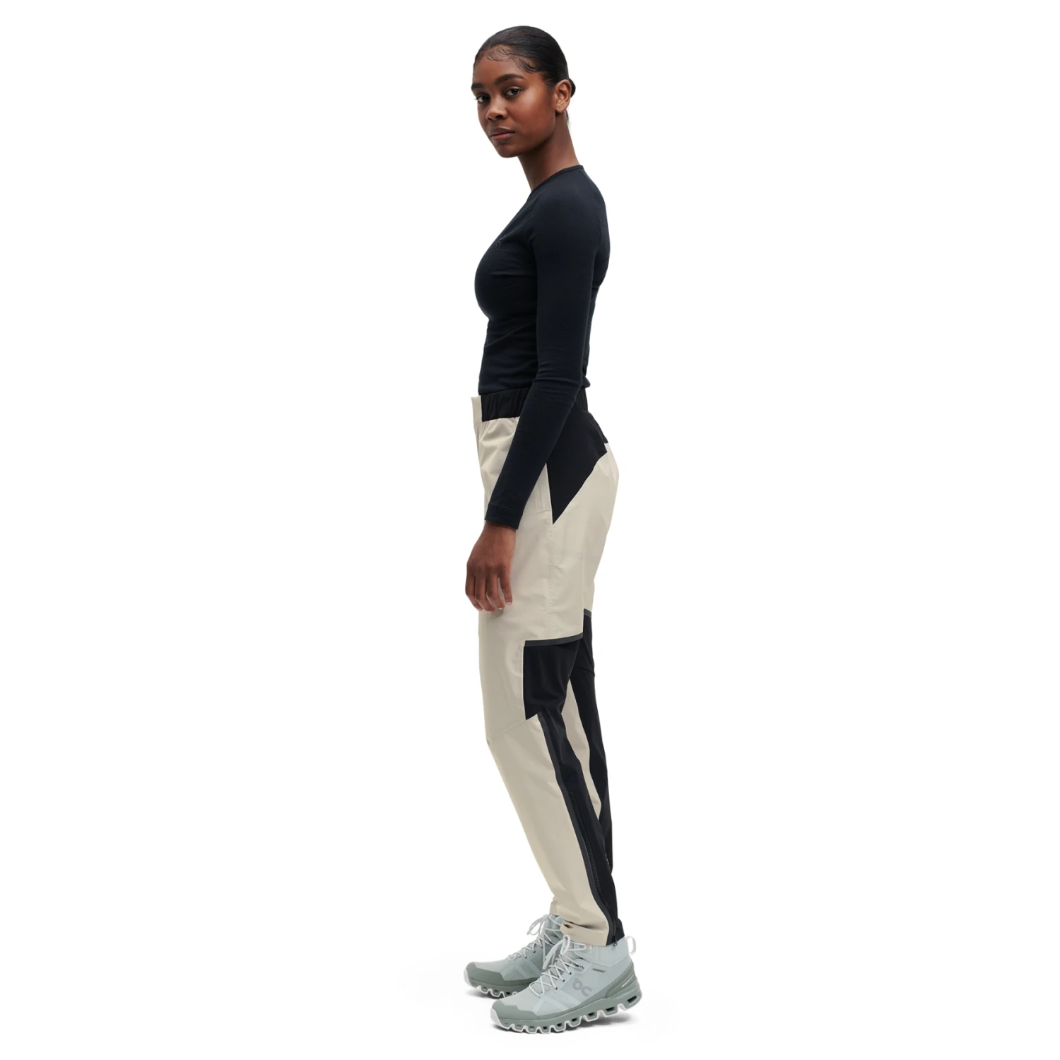 On Running On Storm Pants Women - Pearl & Black 3 On Running On Storm Pants Women - Pearl & Black - Image 3