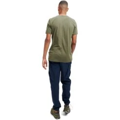 On Running On T Shirt - Olive 8 On Running On T Shirt - Olive -On Running Shop on t shirt olive 4 1152333