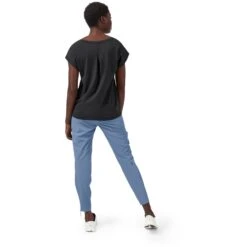 On Running On T Women T-Shirt - Black -On Running Shop on t women running shirt black 4 948889