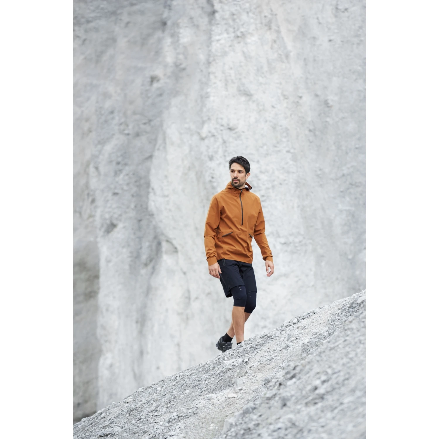 On Running On Waterproof Anorak Men - Pecan 5 On Running On Waterproof Anorak Men - Pecan - Image 5