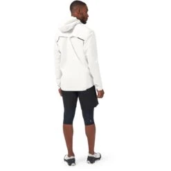 On Running On Waterproof Anorak Men - White 13 On Running On Waterproof Anorak Men - White -On Running Shop on waterproof anorak white 4 950027