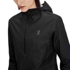 On Running On Waterproof Anorak Women - Black 10 On Running On Waterproof Anorak Women - Black -On Running Shop on waterproof anorak women black 4 1430427