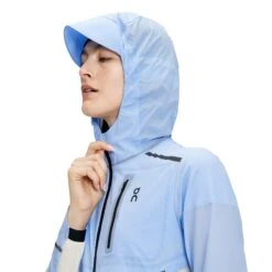 On Running On Weather Jacket Women - Stratosphere & Pearl 13 On Running On Weather Jacket Women - Stratosphere & Pearl -On Running Shop on weather jacket women stratosphere pearl 5 1428174