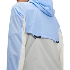 On Running On Weather Jacket Women - Stratosphere & Pearl 15 On Running On Weather Jacket Women - Stratosphere & Pearl -On Running Shop on weather jacket women stratosphere pearl 7 1428176