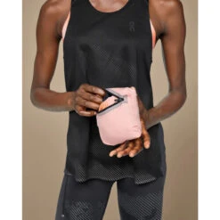 On Running On Weather Jacket Lumos Women - Woodrose & Black 10 On Running On Weather Jacket Lumos Women - Woodrose & Black -On Running Shop on weather lumos laufjacke damen woodrose 5 1558287